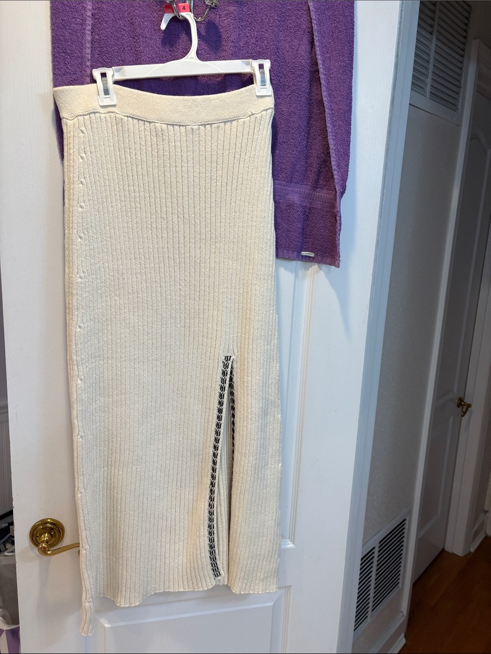 NWT Zara Cream Ribbed Midi Skirt with Side Slit and Contrast Trim